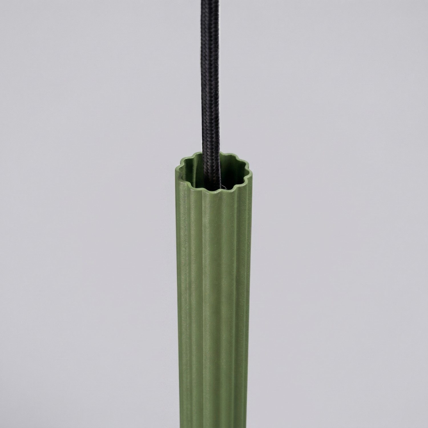 Lampa wisząca ARCHE 1 zielona oliwka Lampa wisząca ARCHE 1 zielona oliwka