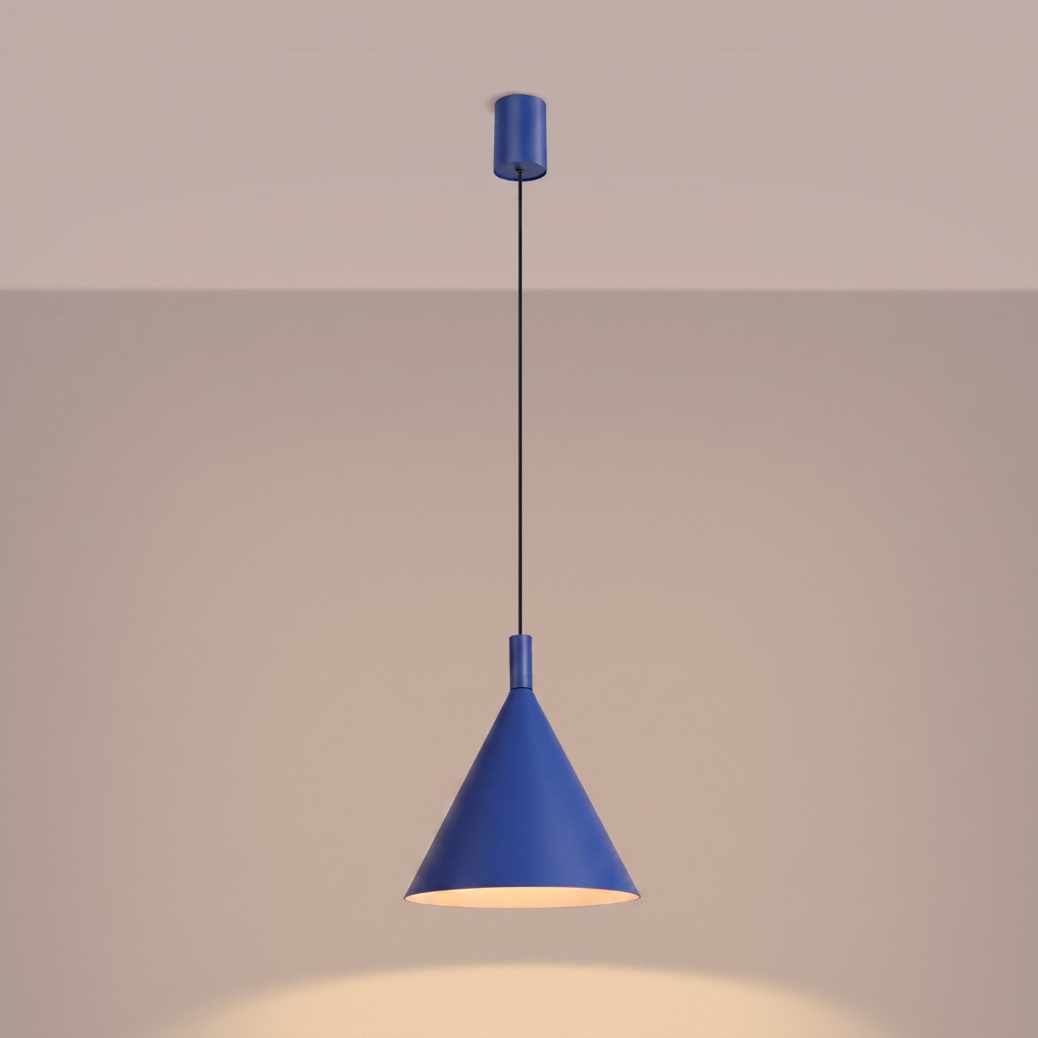 Lampa wisząca NOX 25 ultramaryna Lampa wisząca NOX 25 ultramaryna