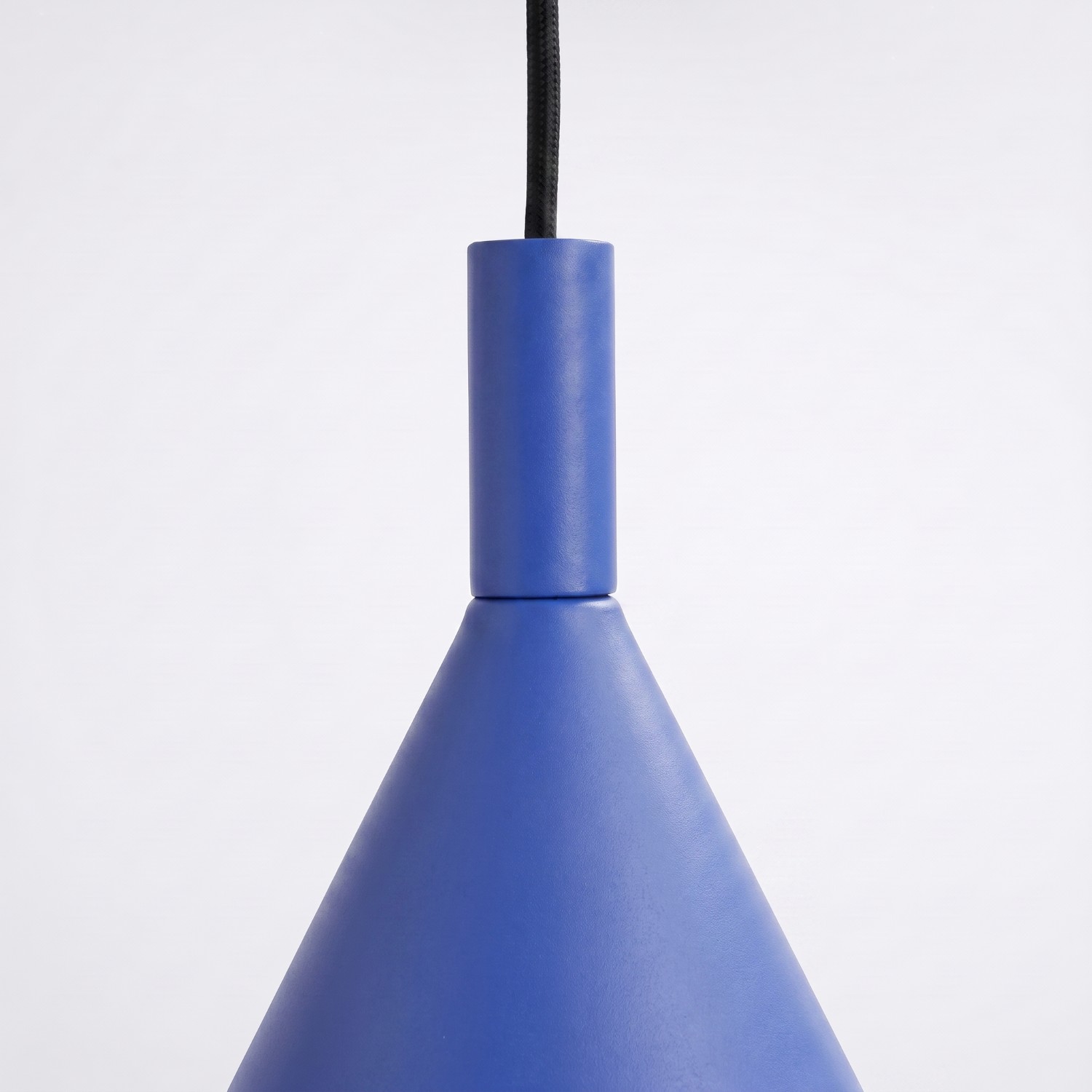 Lampa wisząca NOX 25 ultramaryna Lampa wisząca NOX 25 ultramaryna