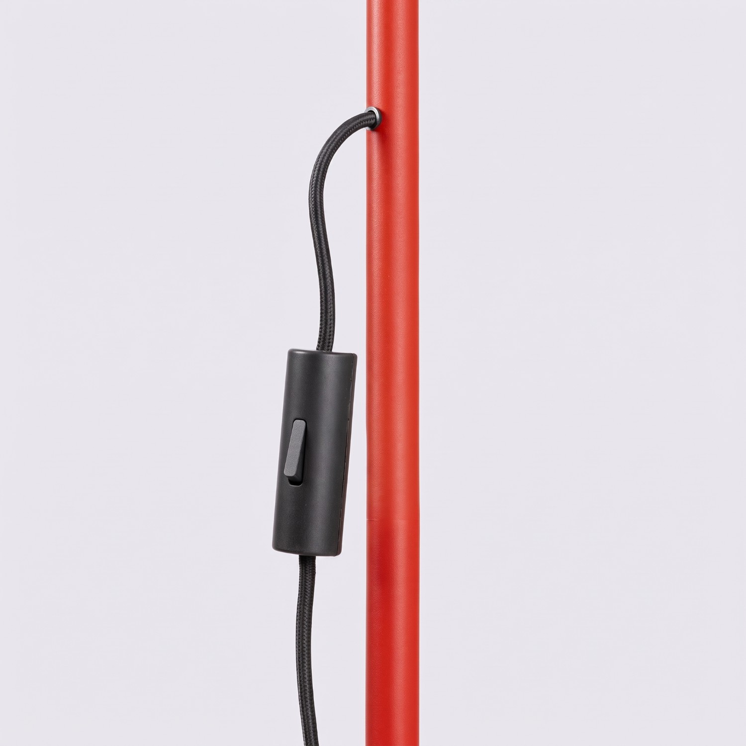 Lampa podłogowa NOX czerwona Lampa podłogowa NOX czerwona